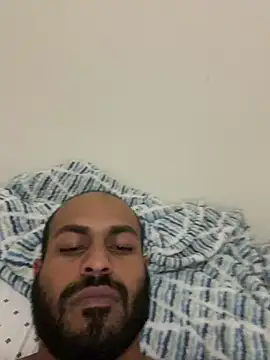 islandvybee55 online show from 15, 1, 2025