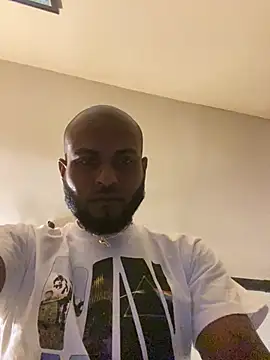 islandvybee55 online show from 17, 2, 2026