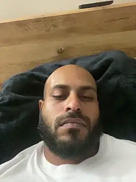 islandvybee55 online show from 13, 3, 2026