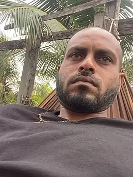 islandvybee55 online show from 20, 12, 2025