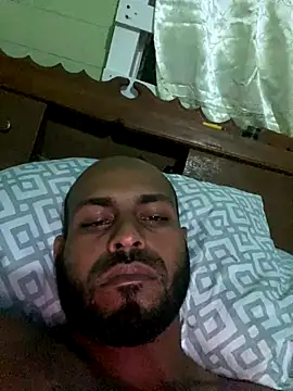 islandvybee55 online show from 23, 12, 2025