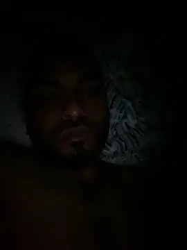 islandvybee55 online show from 17, 2, 2025