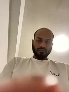 islandvybee55 online show from 12, 1, 2025