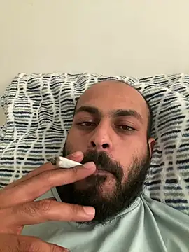 islandvybee55 online show from 8, 2, 2025