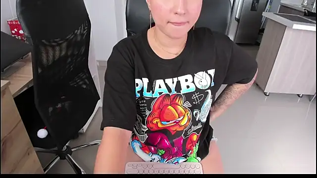 MiaPetit  online show from 11, 12, 2024