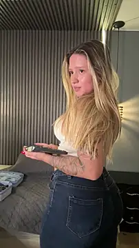 MiaPetit  online show from 16, 12, 2025