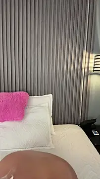 MiaPetit  online show from 24, 3, 2026