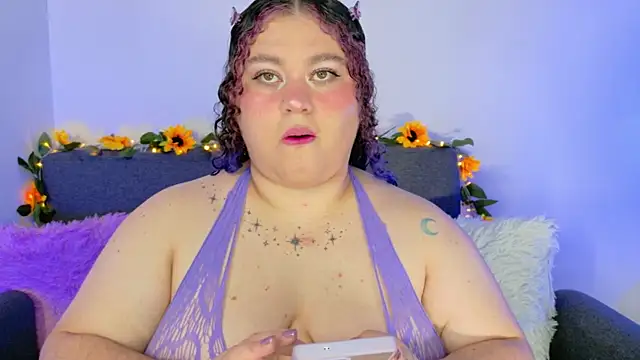 lunitaa0 online show from 19, 3, 2026