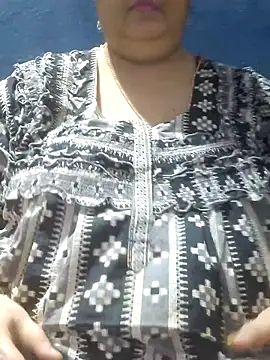 tamilthanushri online show from 4, 4, 2026