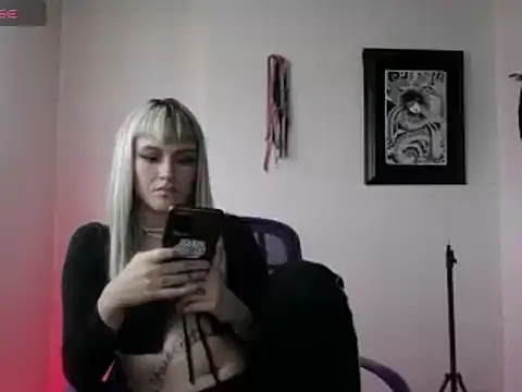 Snapshot of kim_jeins11 chatting on 7, 3, 2025 kim jeins11 online show from 7, 3, 2025