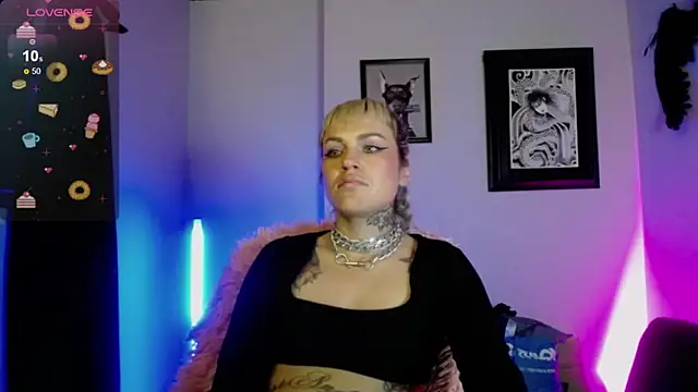 Snapshot of kim_jeins11 chatting on 18, 10, 2025 kim jeins11 online show from 18, 10, 2025