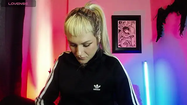 Snapshot of kim_jeins11 chatting on 17, 9, 2025 kim jeins11 online show from 17, 9, 2025