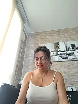 Latiinvenushot online show from 23, 5, 2026