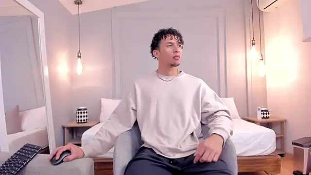 Dominick star online show from 24, 9, 2025