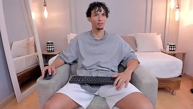 Dominick star online show from 31, 10, 2025