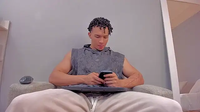 Dominick star online show from 21, 11, 2025