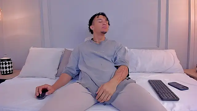 Dominick star online show from 27, 11, 2025