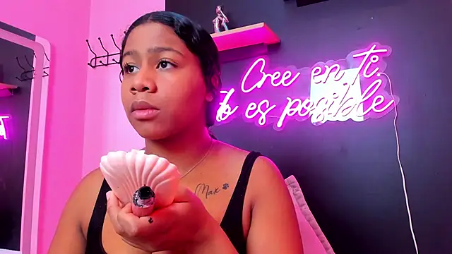 Sofi Fox  online show from 21, 3, 2025