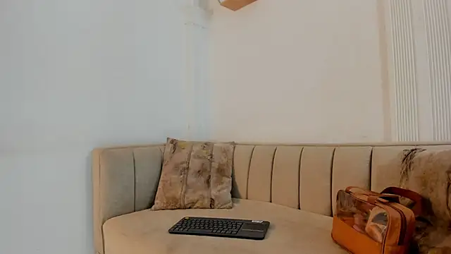 natalia aguirre1 online show from 7, 11, 2025