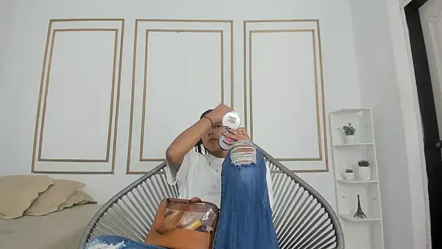 natalia aguirre1 online show from 27, 9, 2025