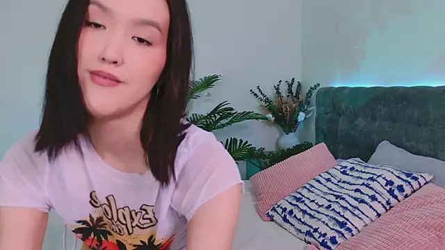 Snapshot of CarrieAmber chatting on 7, 5, 2026 CarrieAmber online show from 7, 5, 2026