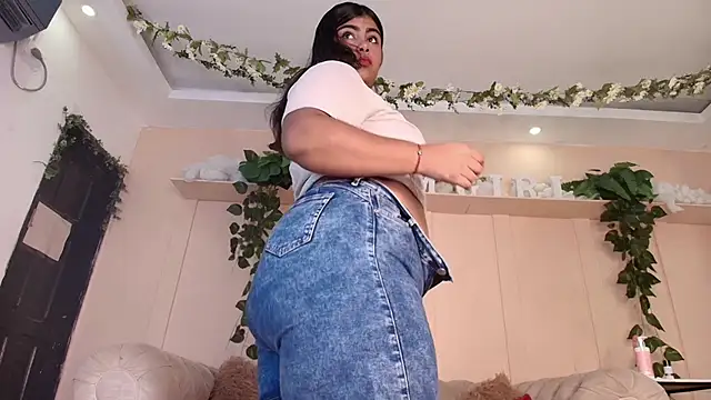 JOCELYN SANTANA1 online show from 11, 1, 2026