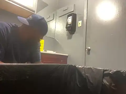 Snapshot of SukItSlo444 chatting on 2, 4, 2026 SukItSlo444 online show from 2, 4, 2026