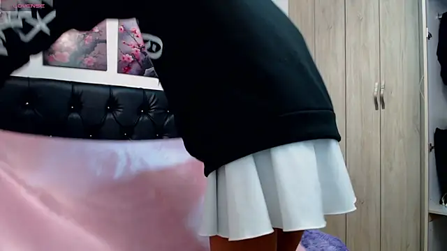 abigail f00x online show from 29, 3, 2026