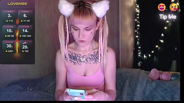 mischellemeow13 online show from 24, 11, 2025