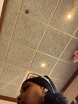 loveluna8 online show from 12, 1, 2026