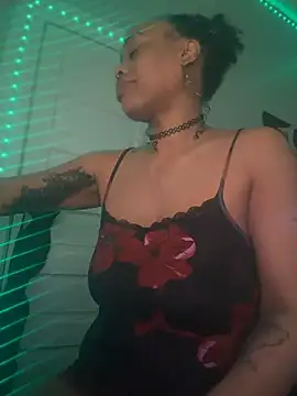 Snapshot of loveluna8 chatting on 8, 2, 2026 loveluna8 online show from 8, 2, 2026