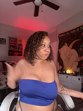 loveluna8 online show from 12, 3, 2025