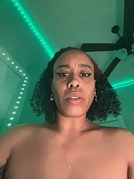 Snapshot of loveluna8 chatting on 16, 1, 2026 loveluna8 online show from 16, 1, 2026