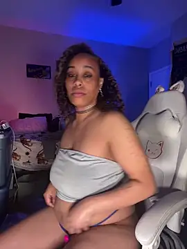 loveluna8 online show from 12, 3, 2025