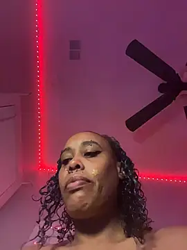 loveluna8 online show from 25, 11, 2025