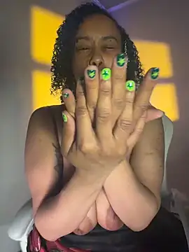 Snapshot of loveluna8 chatting on 25, 2, 2026 loveluna8 online show from 25, 2, 2026