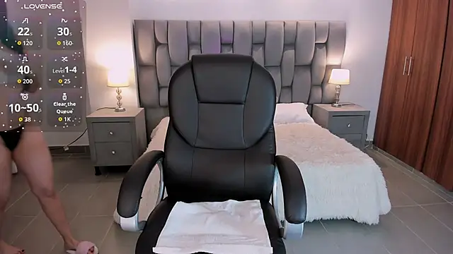 Snapshot of sarita_evanss chatting on 22, 11, 2025 sarita evanss online show from 22, 11, 2025