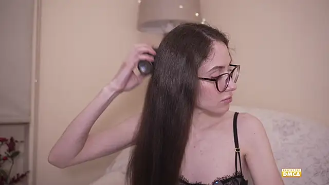 snowiie online show from 14, 4, 2026