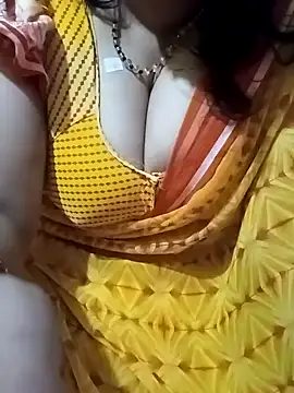 Snapshot of MONA_DARLING31 chatting on 5, 12, 2024 MONA DARLING31 online show from 5, 12, 2024