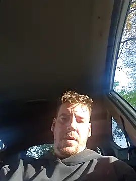 Titanhoott online show from 4, 11, 2025