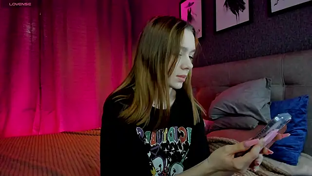 Lesi Moonie01 online show from 13, 2, 2026