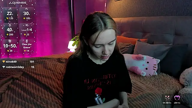 Snapshot of Lesi_Moonie01 chatting on 12, 11, 2025 Lesi Moonie01 online show from 12, 11, 2025