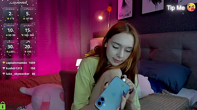 Snapshot of Lesi_Moonie01 chatting on 25, 4, 2026 Lesi Moonie01 online show from 25, 4, 2026