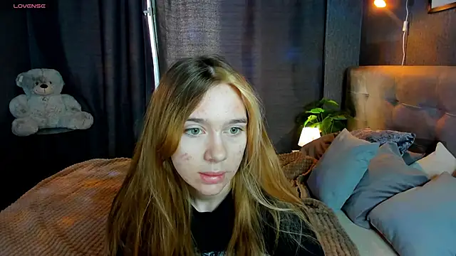 Snapshot of Lesi_Moonie01 chatting on 25, 9, 2025 Lesi Moonie01 online show from 25, 9, 2025