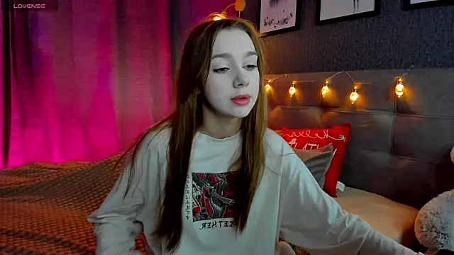 Lesi Moonie01 online show from 15, 12, 2025