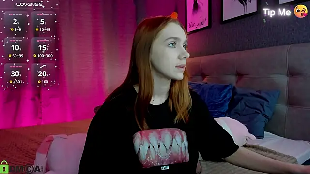 Lesi Moonie01 online show from 14, 4, 2026