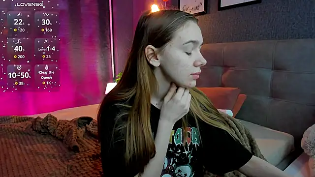 Snapshot of Lesi_Moonie01 chatting on 29, 11, 2025 Lesi Moonie01 online show from 29, 11, 2025