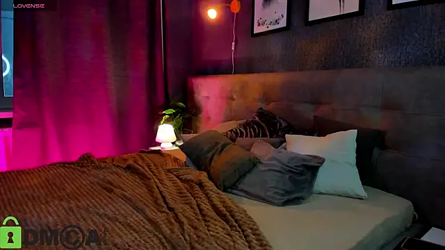 Snapshot of Lesi_Moonie01 chatting on 12, 10, 2025 Lesi Moonie01 online show from 12, 10, 2025