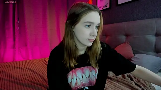 Lesi Moonie01 online show from 11, 2, 2026