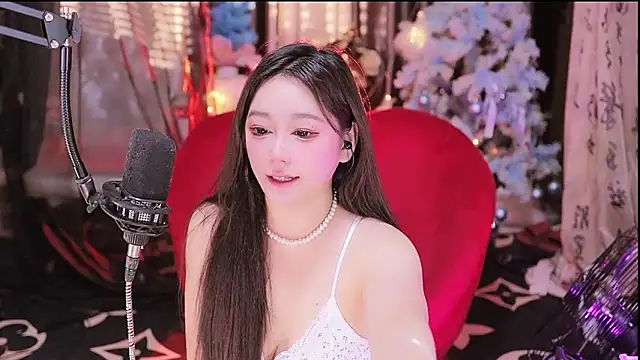 Missy Nana21 online show from 4, 10, 2025